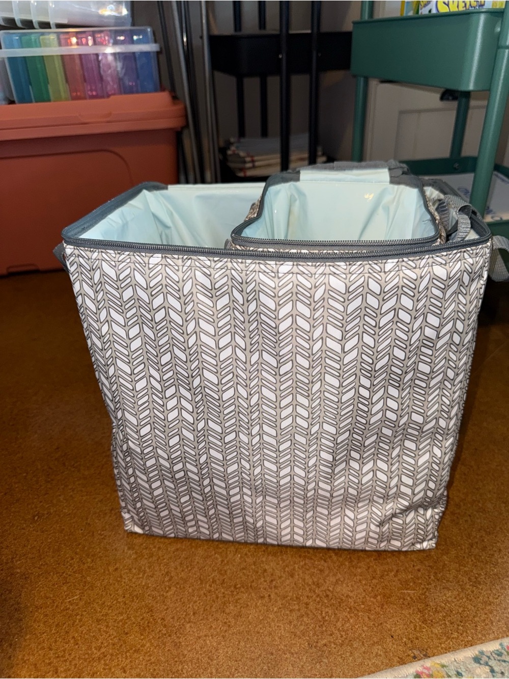 Fresh Market Thermal cooler bag containing a matching Double Chill Thermal Inser